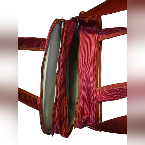 Samsonite Silhouette Red Classic Travel Carry On Bag - Picture 6 of 10